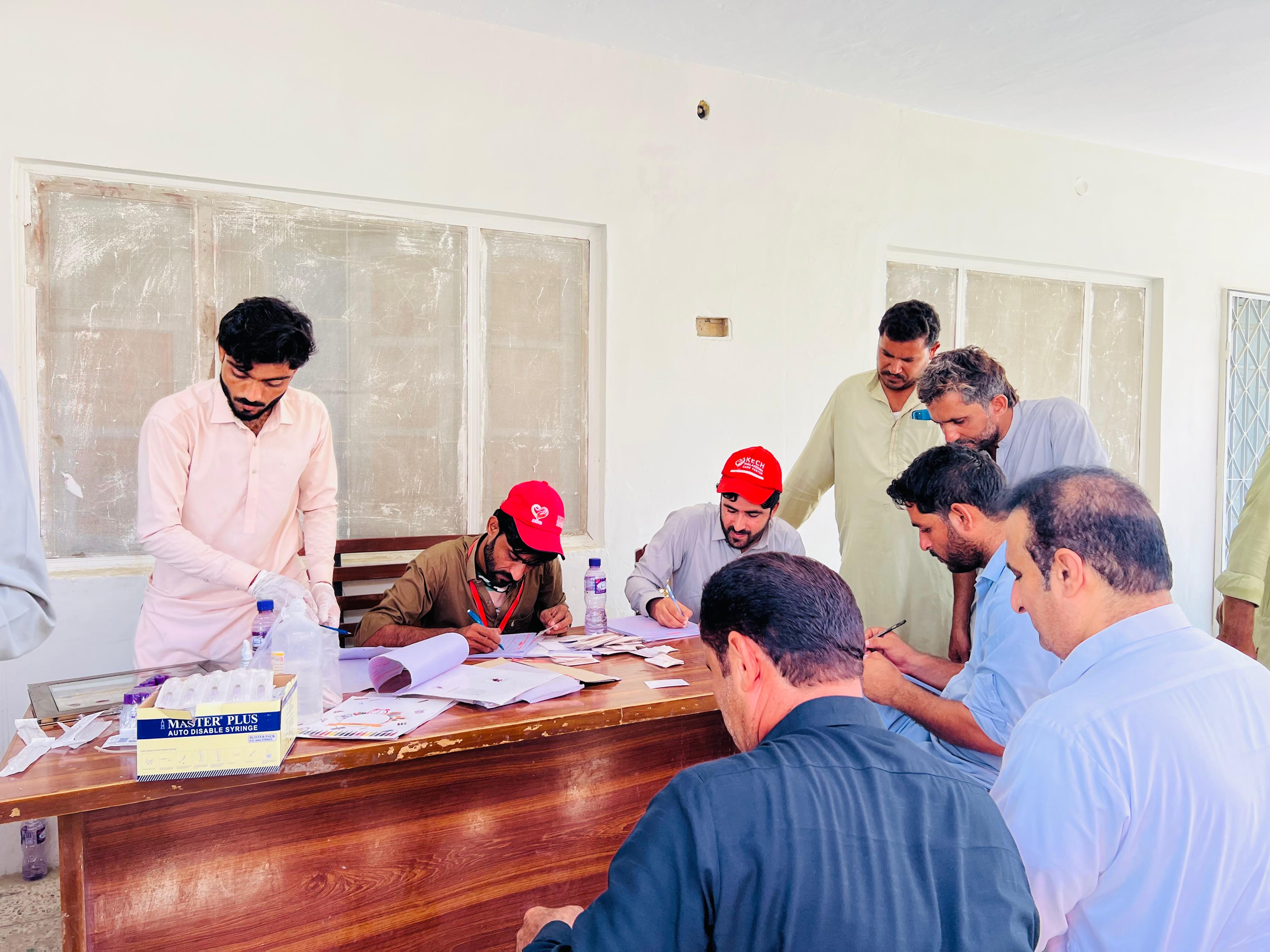 KTCC team registering donors at the Soro Mand camp